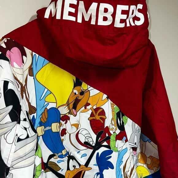New COLOURBLOCK LOONEY TUNES JACKET IN RED BLUE Men’s M Womens L - Picture 4 of 8